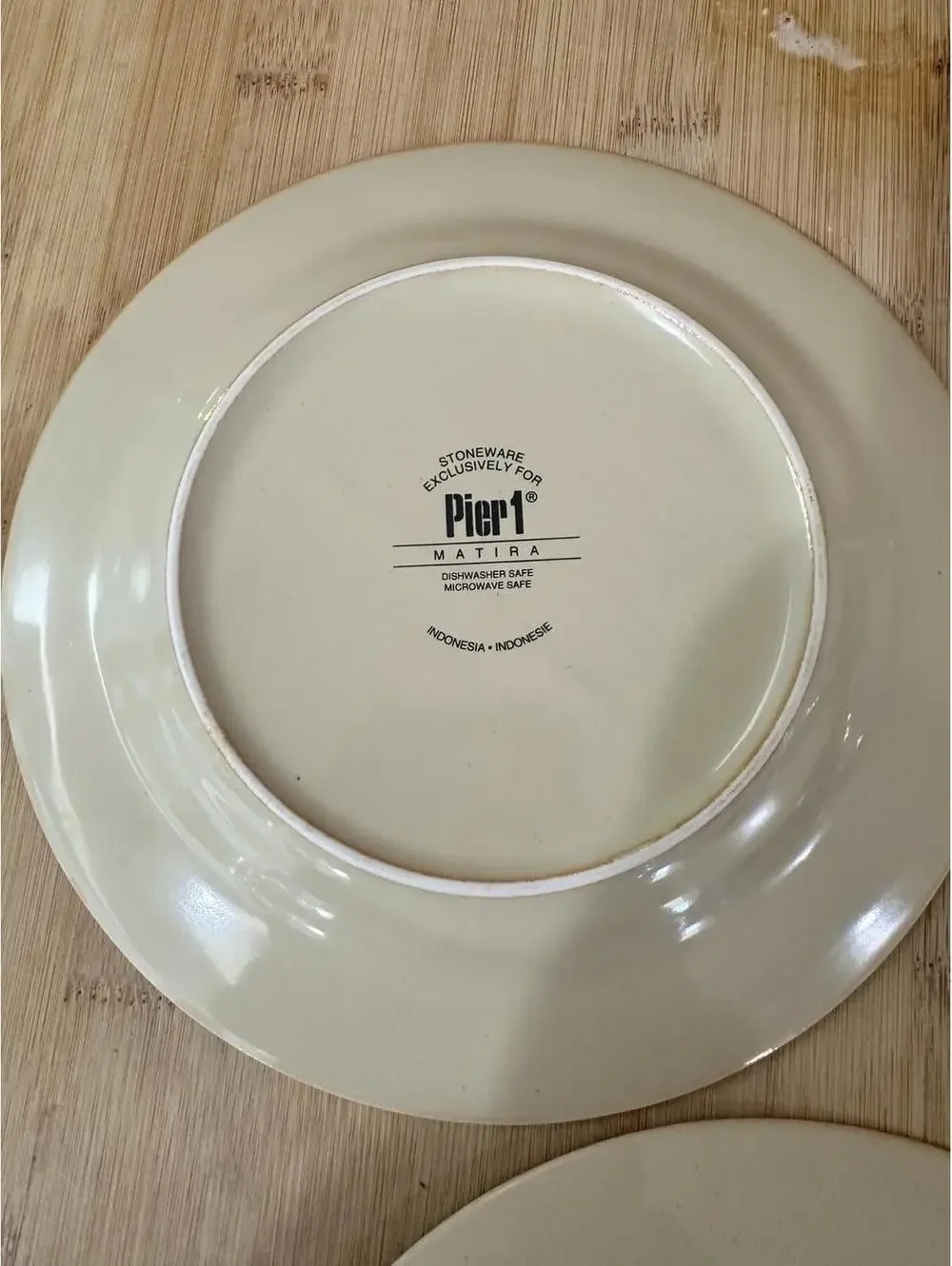 Set of 3 Pier 1 Stoneware Matira Salad Dessert Plates Gold Burgundy 8